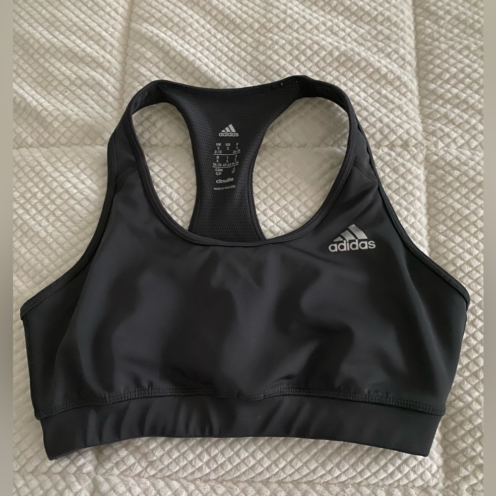 Adidas: Sports Bra